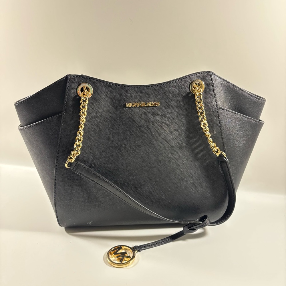 Michael Kors Saffiano Leather Jet Set Large Travel Chain Shoulder Tote Purse Bag